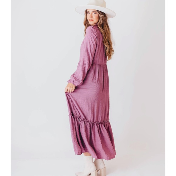Listicle | Embossed Textured Button Down Maxi Dress in Plum - Picture 3 of 9